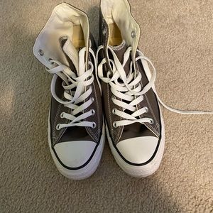 Mens/Womens Gray Converse, Mens size 7, NWOT